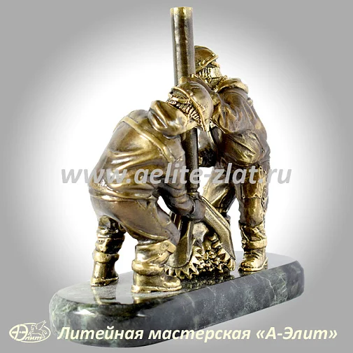 Статуэтка Буровики