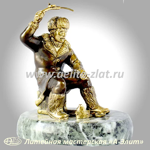 Статуэтка Рыбак зимний