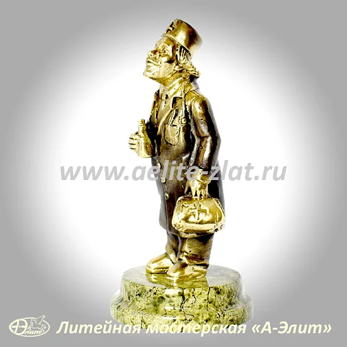 Статуэтка Врач