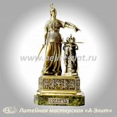 Сувениры из бронзы Статуэтка Россия с мечем, материал бронза.