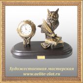  Часы Сова на книгах