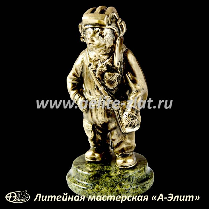 Статуэтка Танкист (медведь). Статуэтка Танкист (медведь)