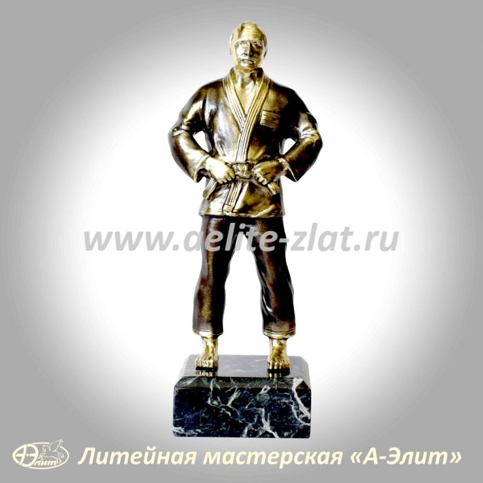 Бронзовая статуэтка Путин в кимоно. Бронзовая статуэтка Путин в кимоно