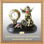  Часы Ангел с яблоком