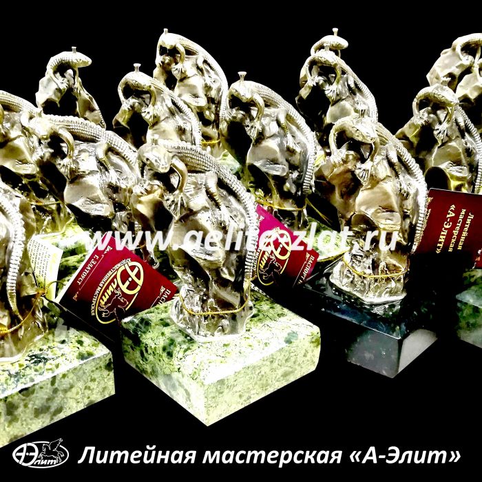 Сувенир из бронзы на заказ. Ящерица на камне.. Сувенир из бронзы на заказ. Ящерица на камне.