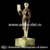  Статуэтка Учительница