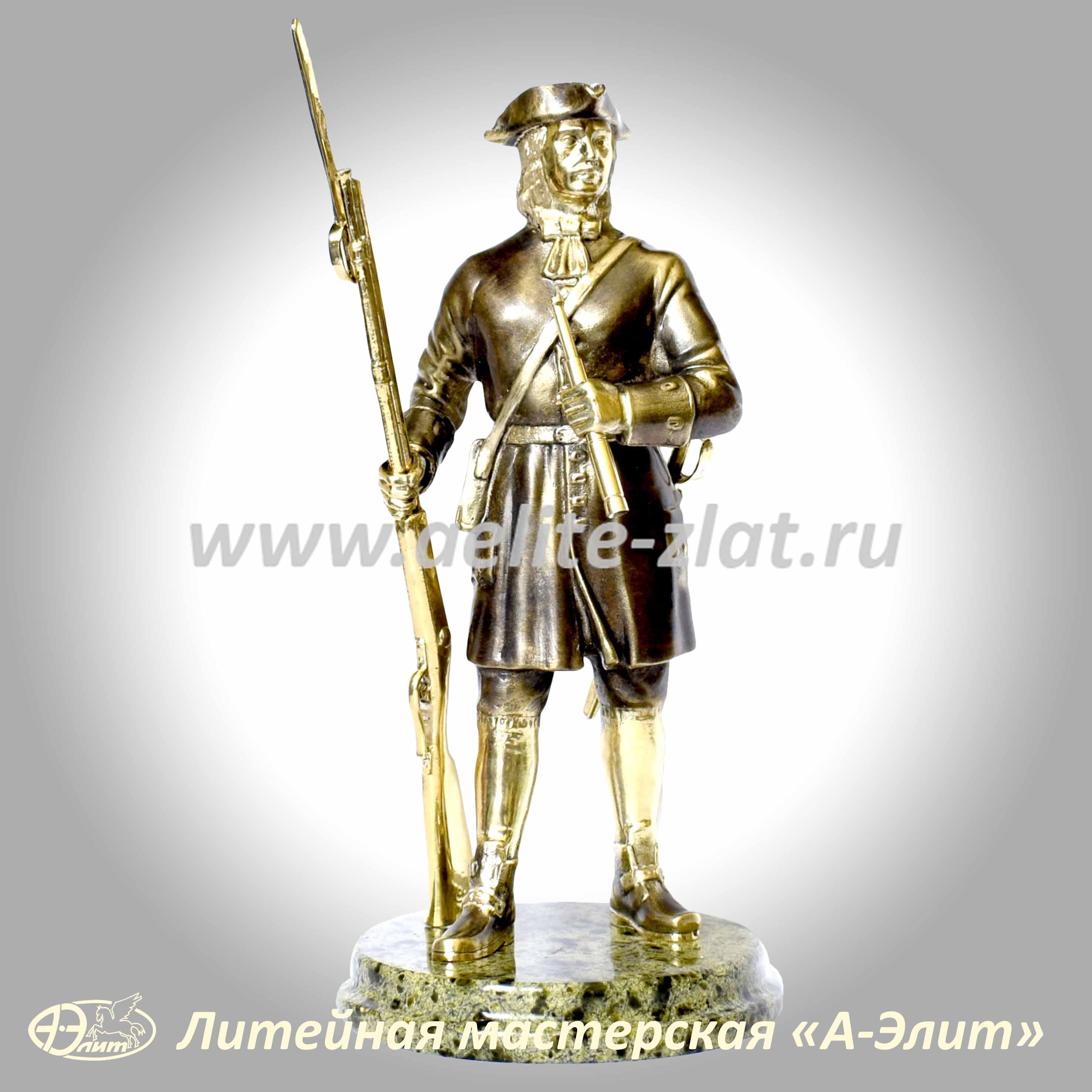 Бронзовые статуэтки полководцев и военных