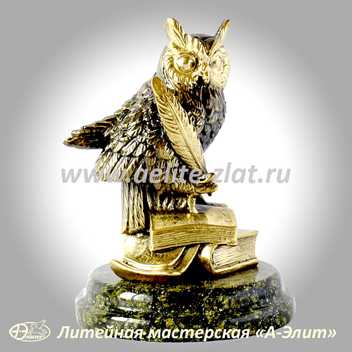 Статуэтка Сова на книгах