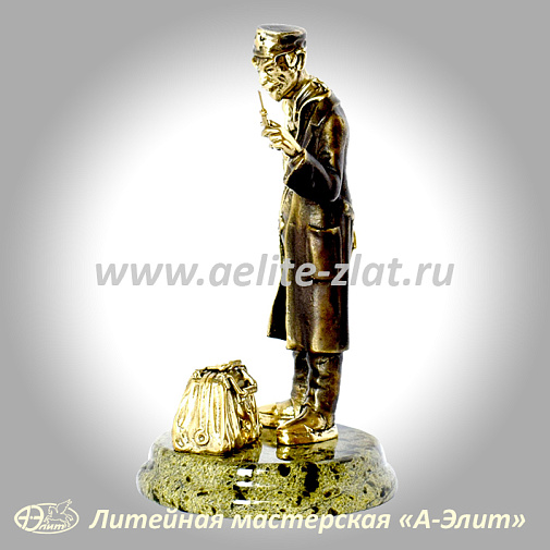 Статуэтка Доктор