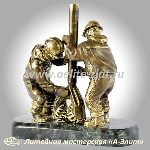 Статуэтка Буровики