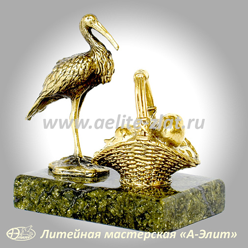 Статуэтка Аист с младенцем