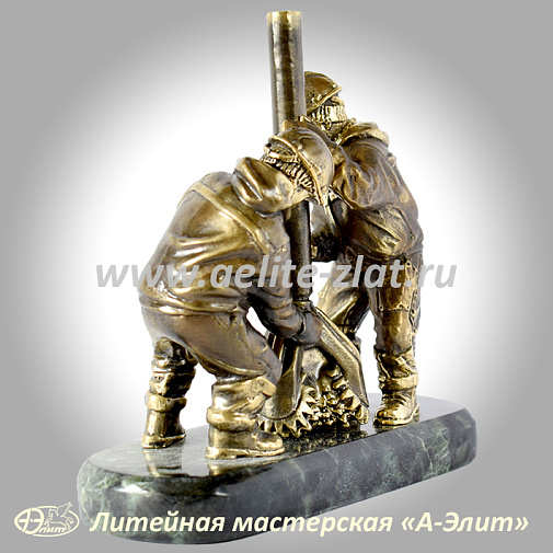 Статуэтка Буровики