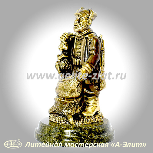 Статуэтка Охотник