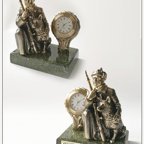 Часы Пограничник с собакой