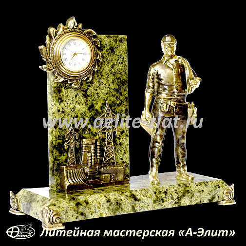 Подарок энергетику. Бронзовые часы энергетик.