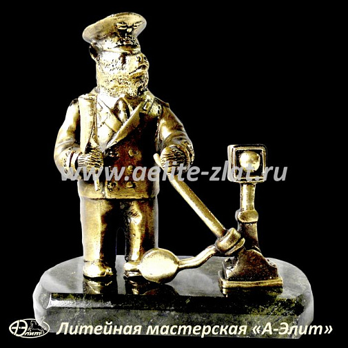 Статуэтка Железнодорожник (Медведь)