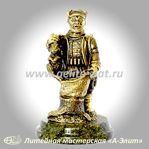 Статуэтка Охотник