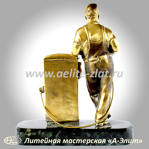 Статуэтка Бензозаправщик