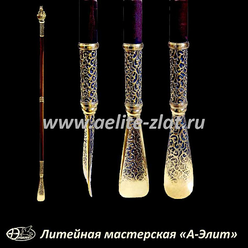 Бронзовая ложка для обуви конь в пальто длинная