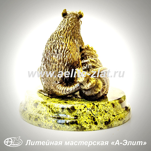 Статуэтка крыса с рогом изобилия