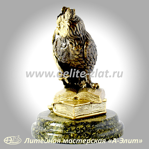 Статуэтка Сова на книгах