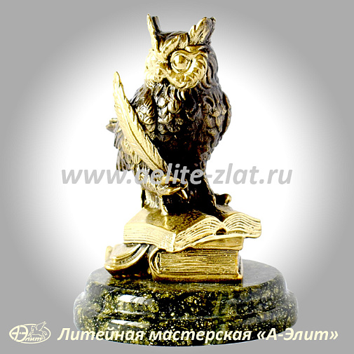 Статуэтка Сова на книгах