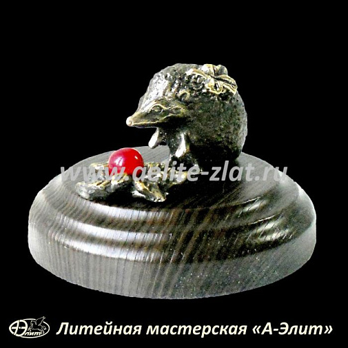 Статуэтка Ежик с цветком