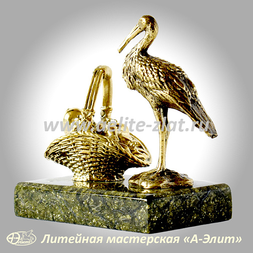 Статуэтка Аист с младенцем