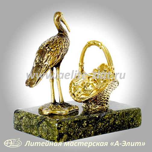 Статуэтка Аист с младенцем