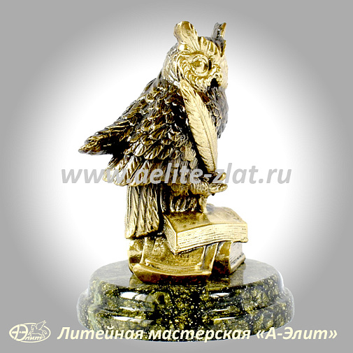 Статуэтка Сова на книгах