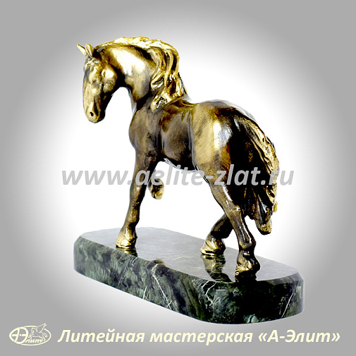 Статуэтка Конь белый