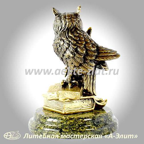 Статуэтка Сова на книгах
