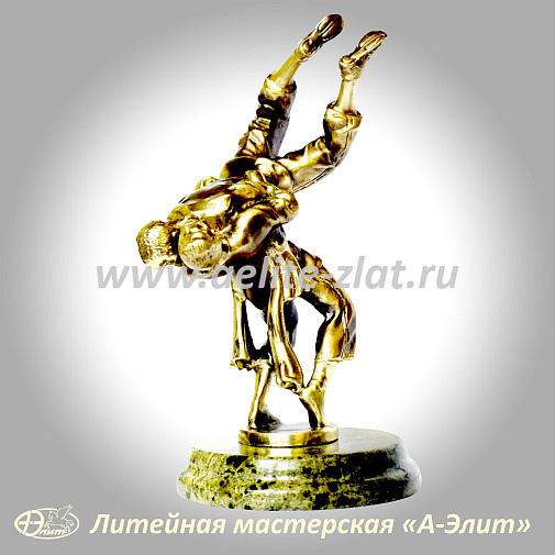 Борьба на поясах Курэш (Корэш), статуэтка из бронзы