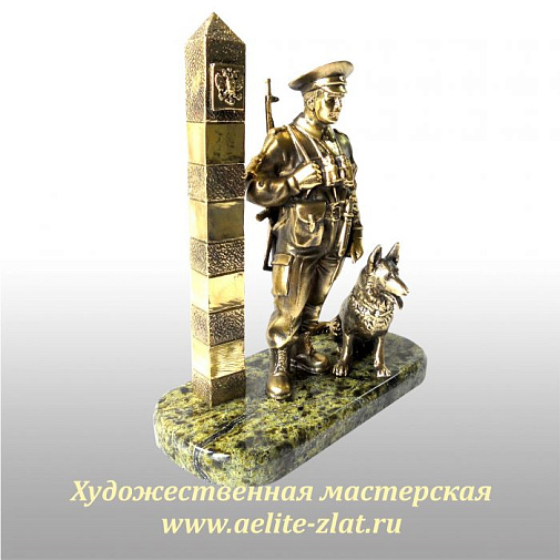 Готовое изделие бронзовой статуэтки пограничника - 2
