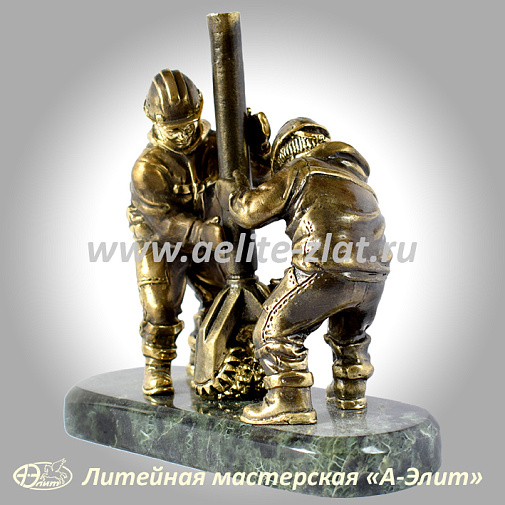 Статуэтка Буровики