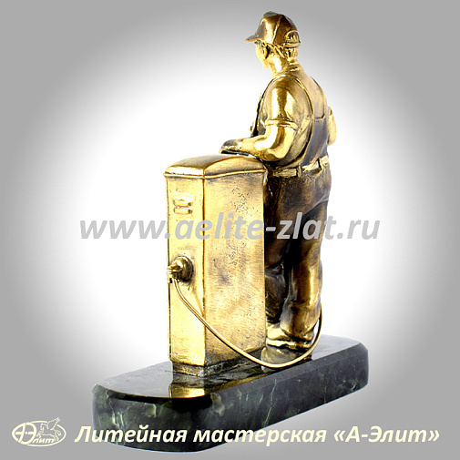 Статуэтка Бензозаправщик