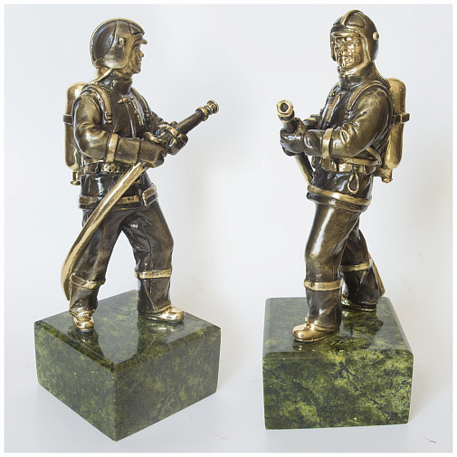 Бронзовые часы для пожарного