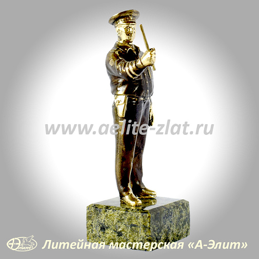 Статуэтка Гаишник