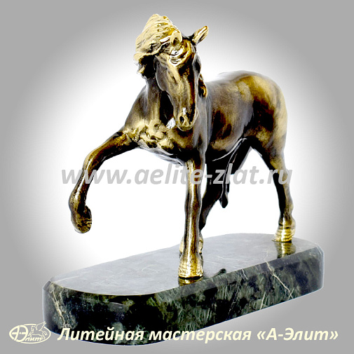 Статуэтка Конь белый